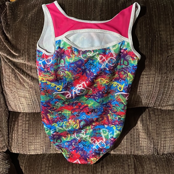 Gymnastics play wear - Picture 2 of 5